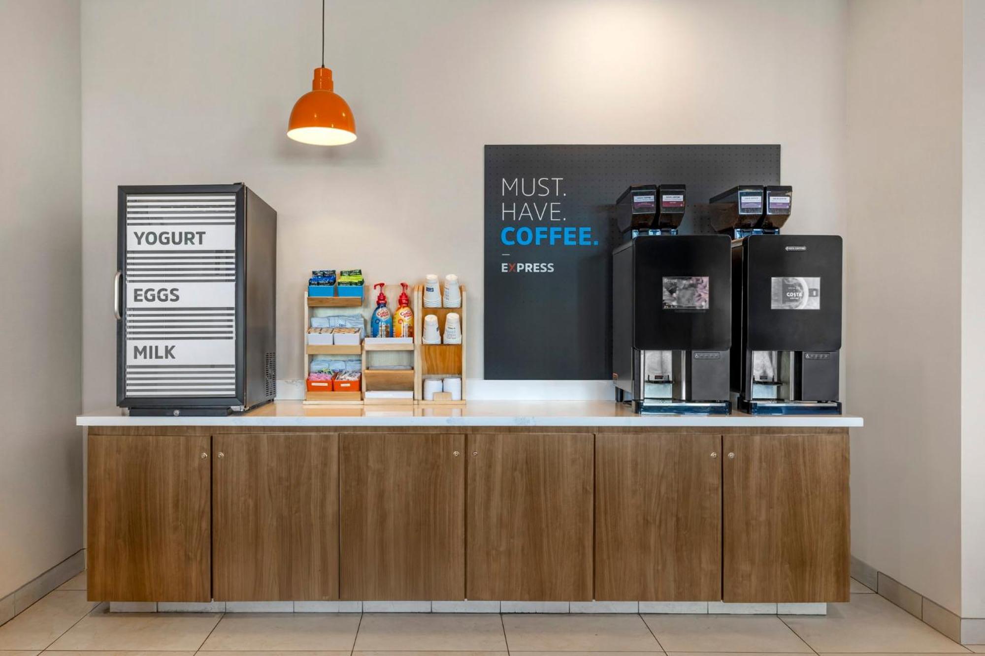 Holiday Inn Express Hotel & Suites Astoria By Ihg Esterno foto