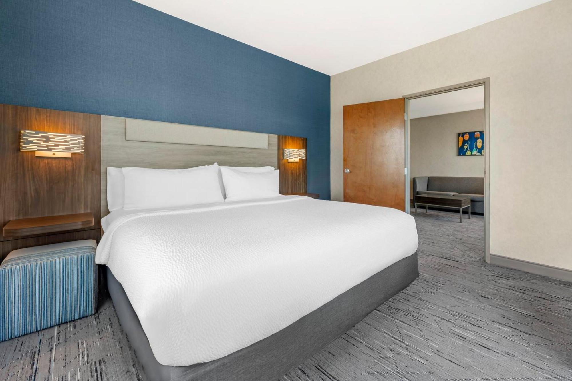 Holiday Inn Express Hotel & Suites Astoria By Ihg Esterno foto