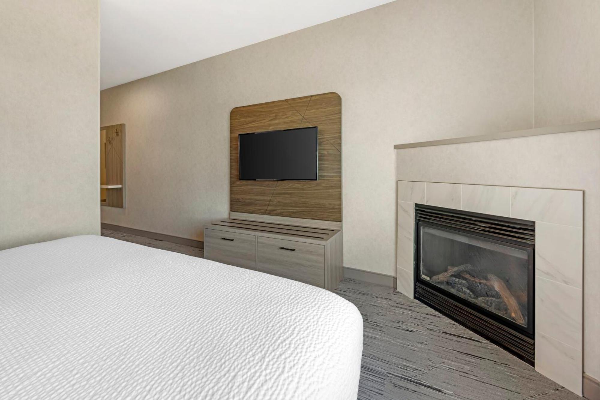 Holiday Inn Express Hotel & Suites Astoria By Ihg Esterno foto