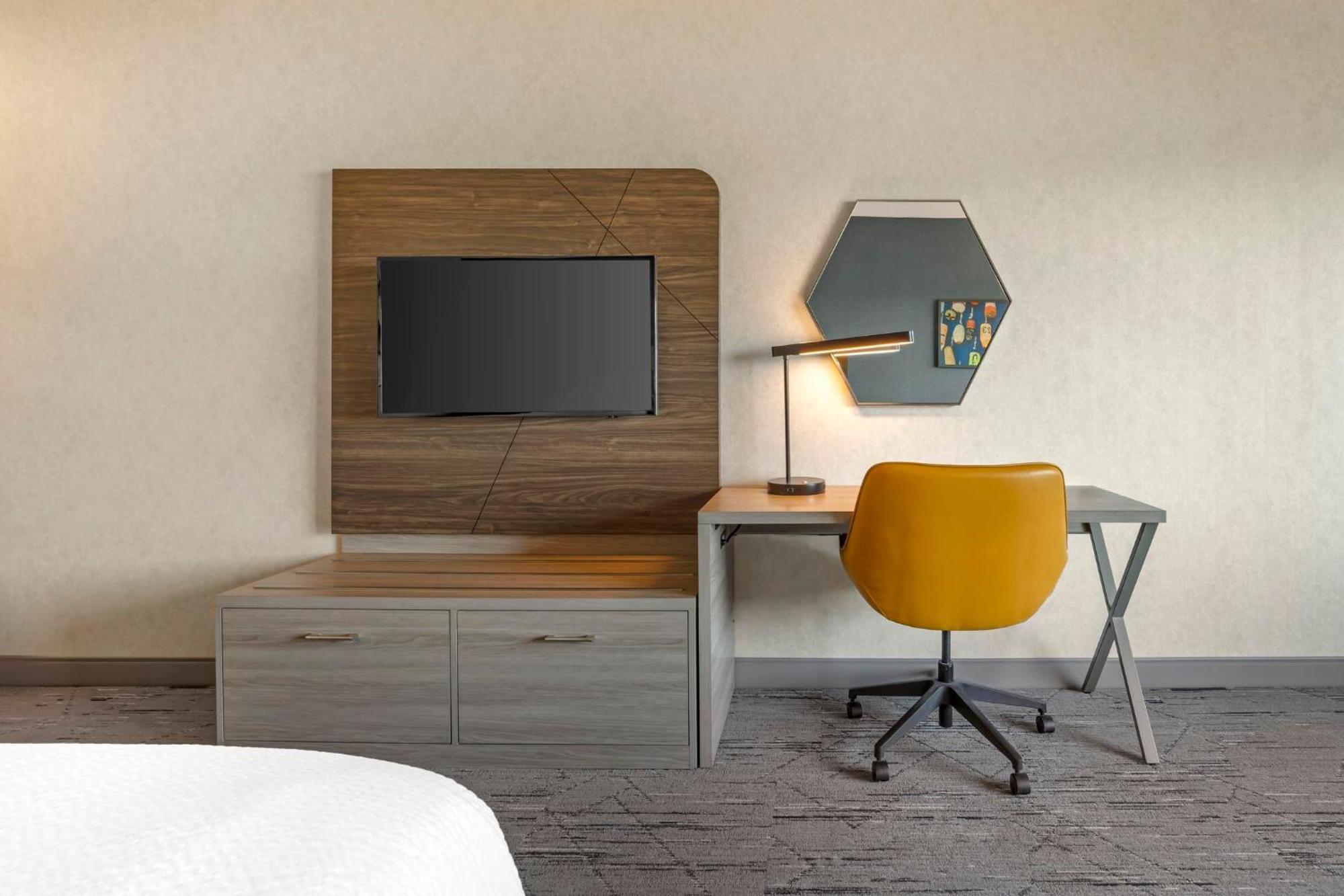 Holiday Inn Express Hotel & Suites Astoria By Ihg Esterno foto