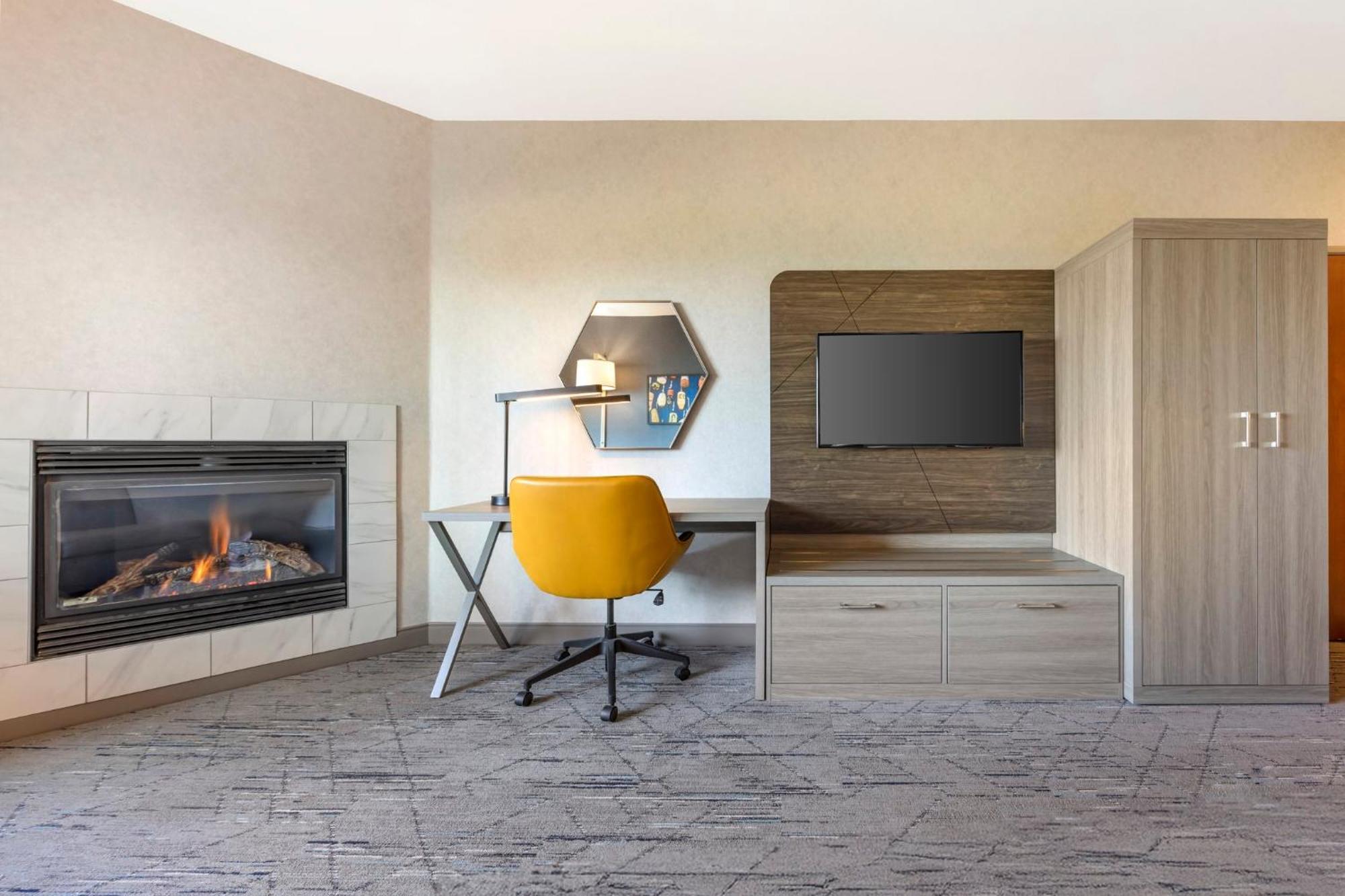 Holiday Inn Express Hotel & Suites Astoria By Ihg Esterno foto